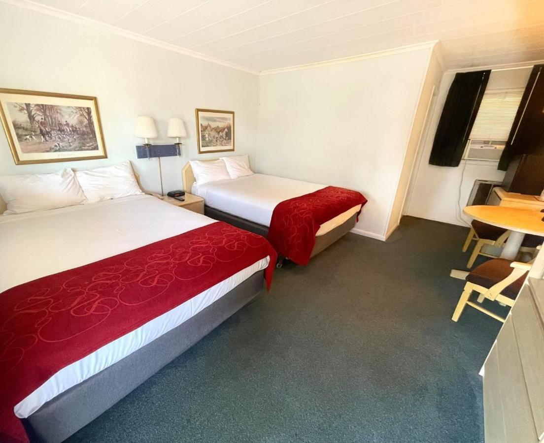Turf And Spa Motel 萨拉托加斯普林斯 外观 照片